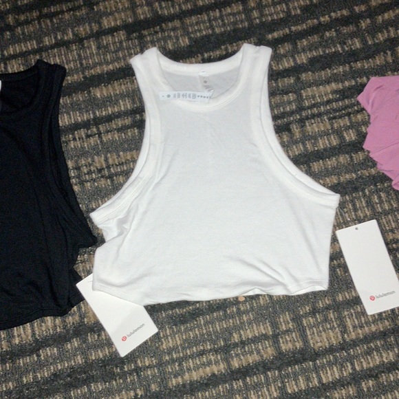 NWT Lululemon Hold Tight Cropped Tank Top - Picture 7 of 8